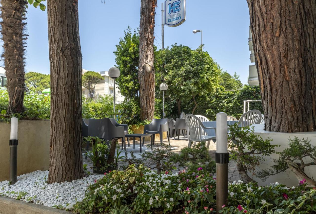 Hotel Eliseo Riccione Esterno foto