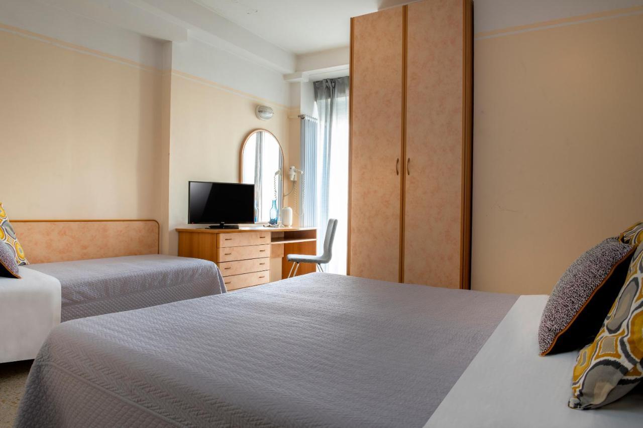 Hotel Eliseo Riccione Esterno foto