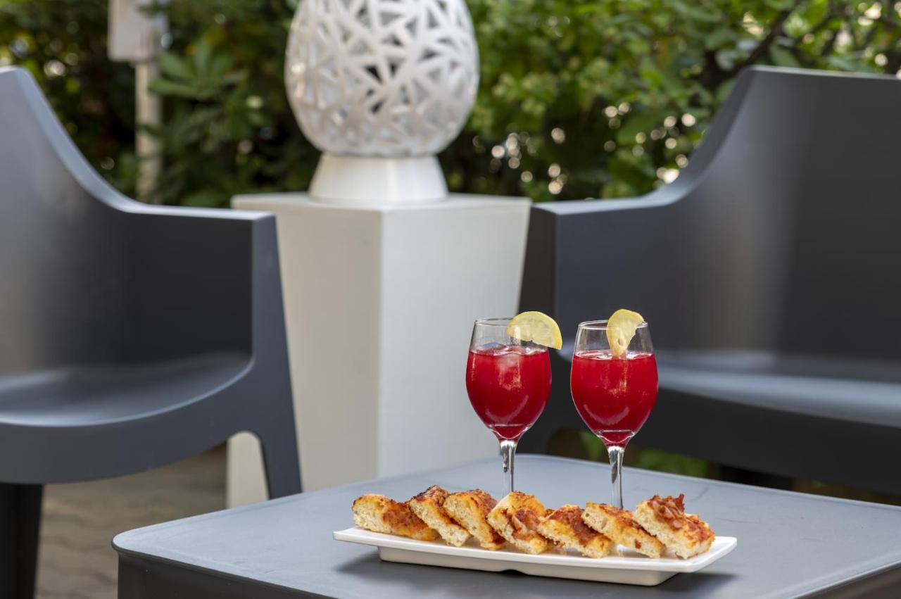 Hotel Eliseo Riccione Esterno foto