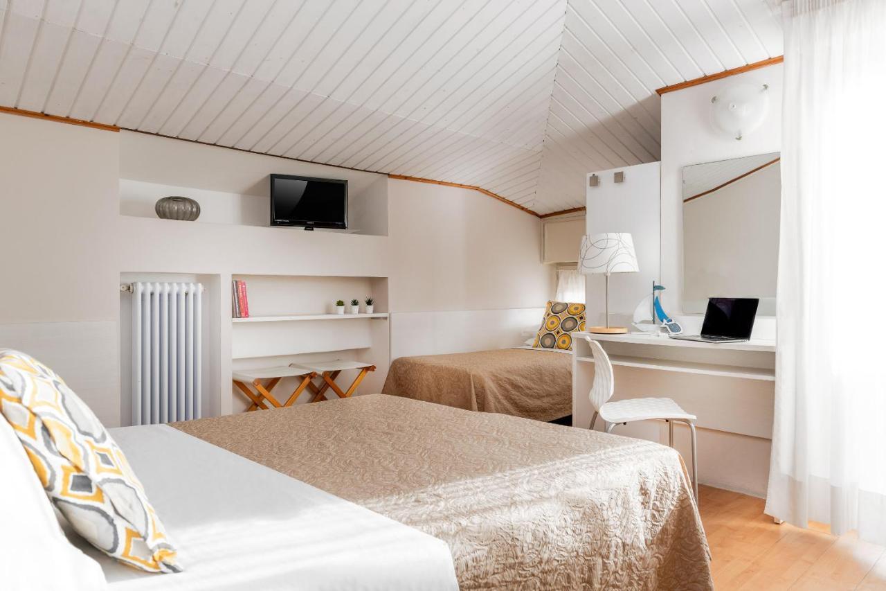 Hotel Eliseo Riccione Esterno foto