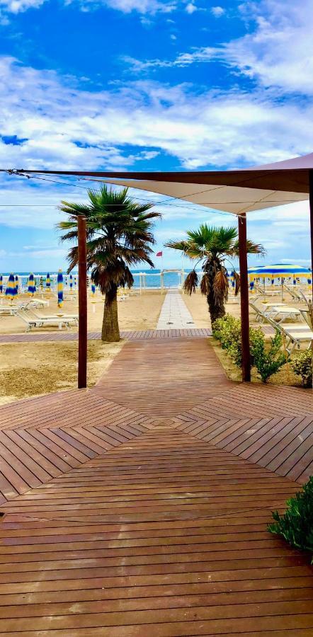 Hotel Eliseo Riccione Esterno foto