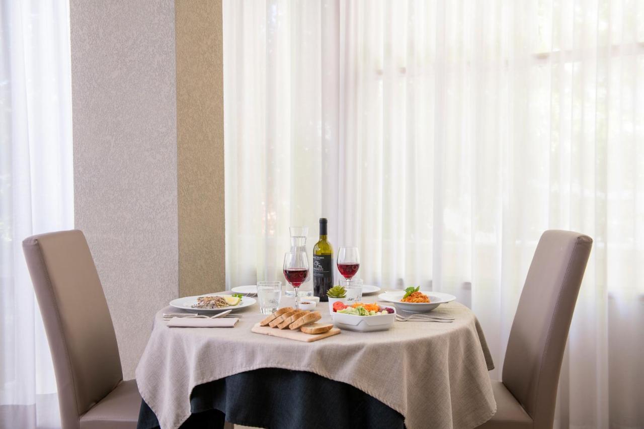Hotel Eliseo Riccione Esterno foto