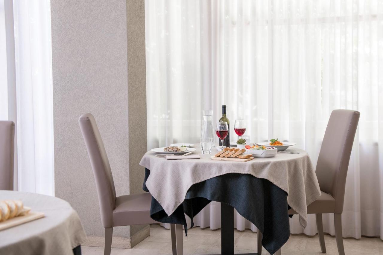 Hotel Eliseo Riccione Esterno foto
