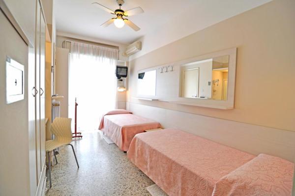 Hotel Eliseo Riccione Esterno foto